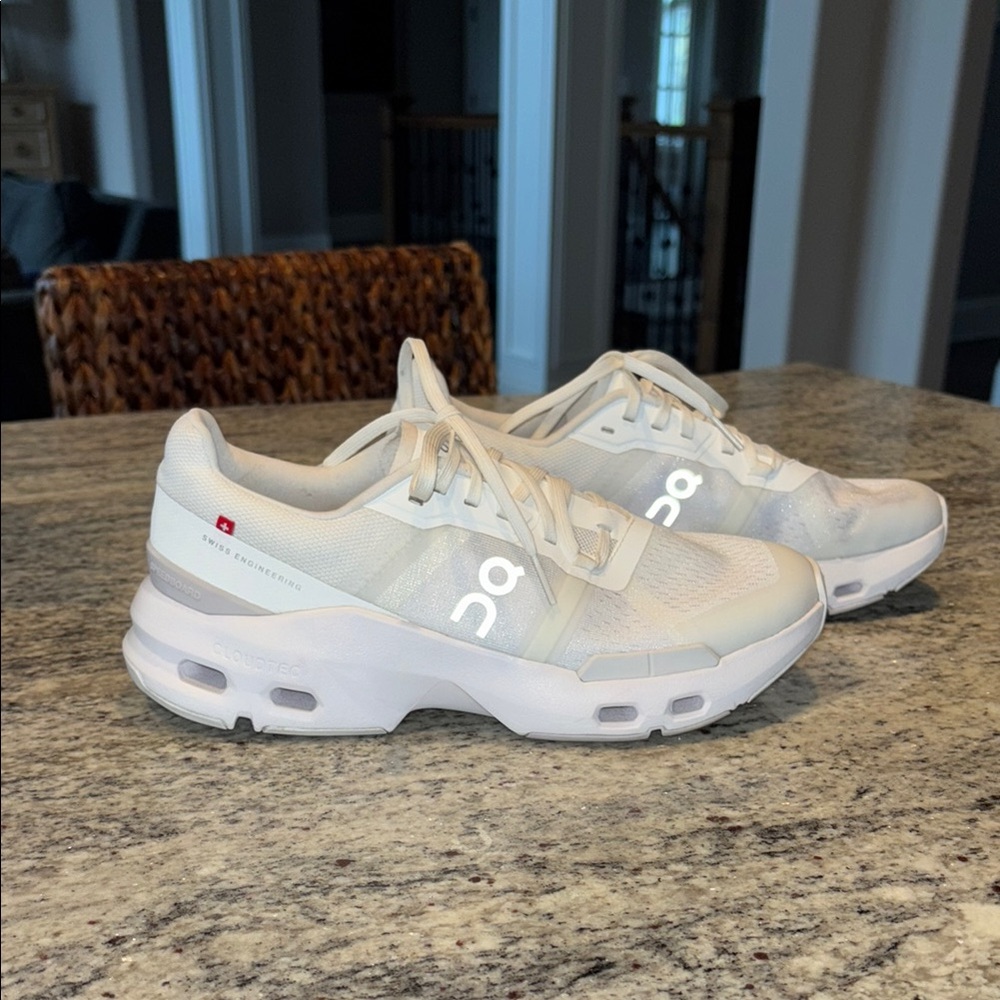 On Cloudpulse Sneakers: New without box Color